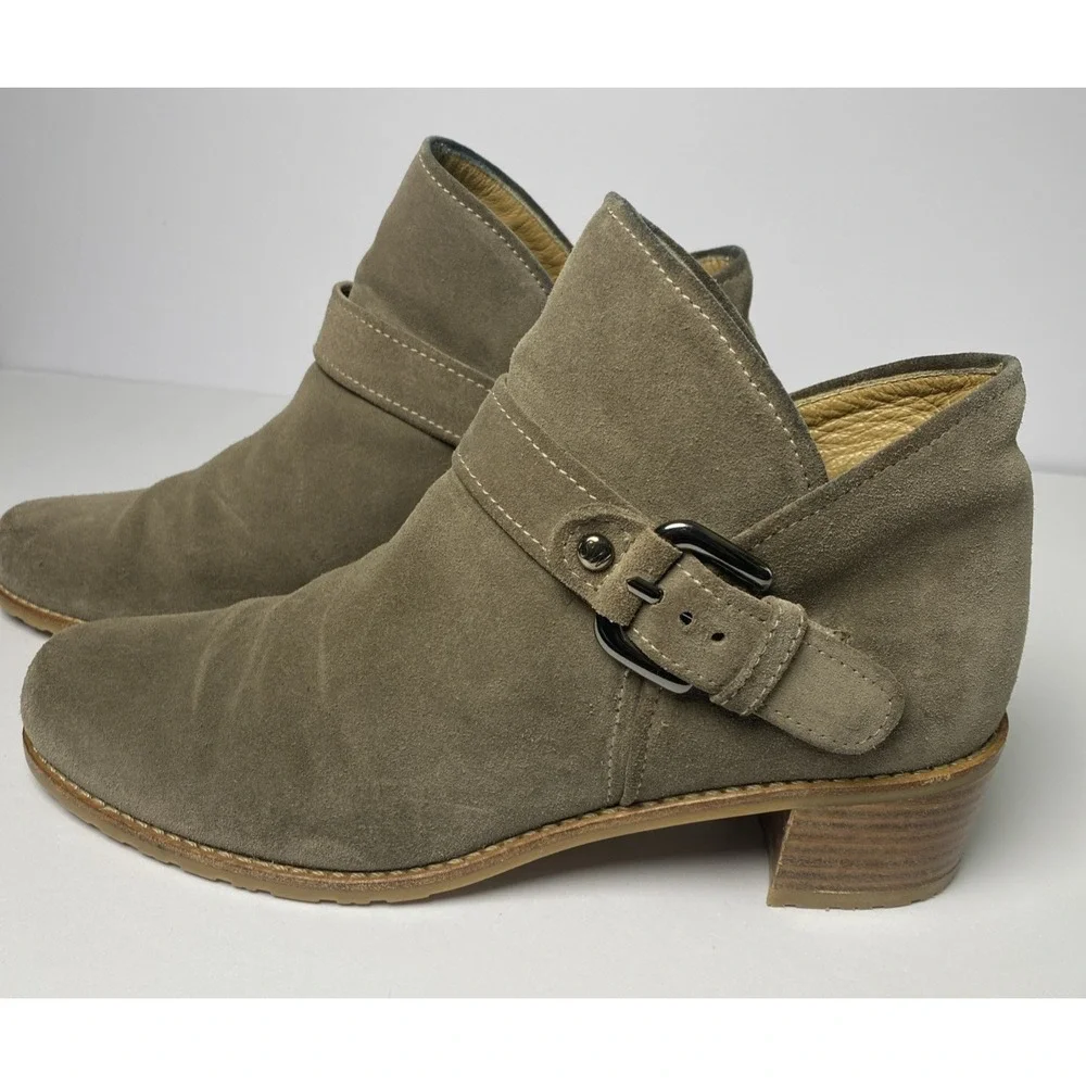 Stuart Weitzman Dude Taupe Suede Buckle Block‎ Heel Ankle Bootie Women Sz 8.5